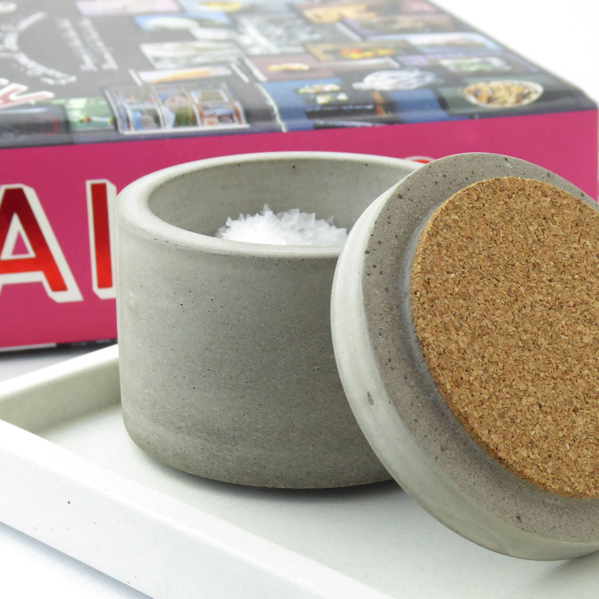 Concrete salt pot with engraved lid - natural grey or white