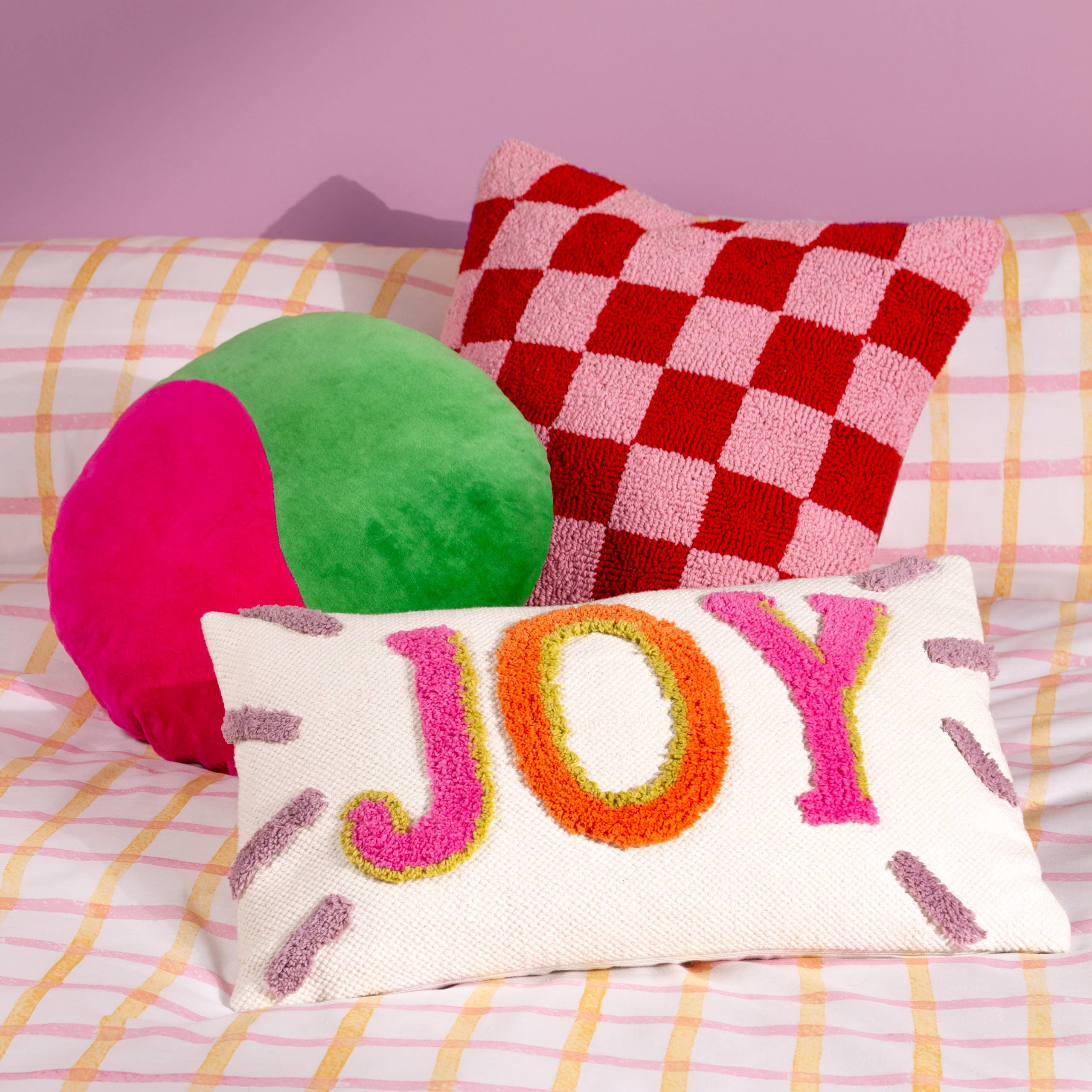 Joy Tufted Cushion Pink
