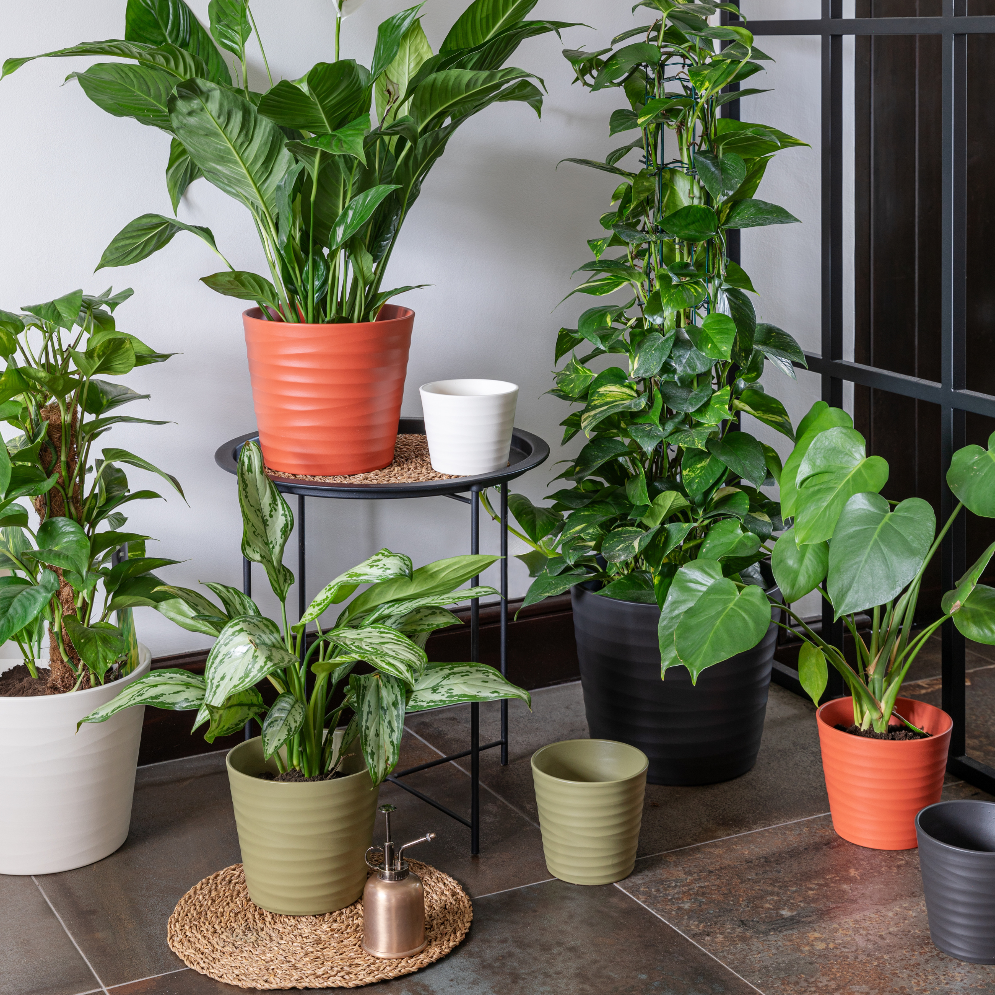 Oslo Taper Planter H20.5cm D23.5cm