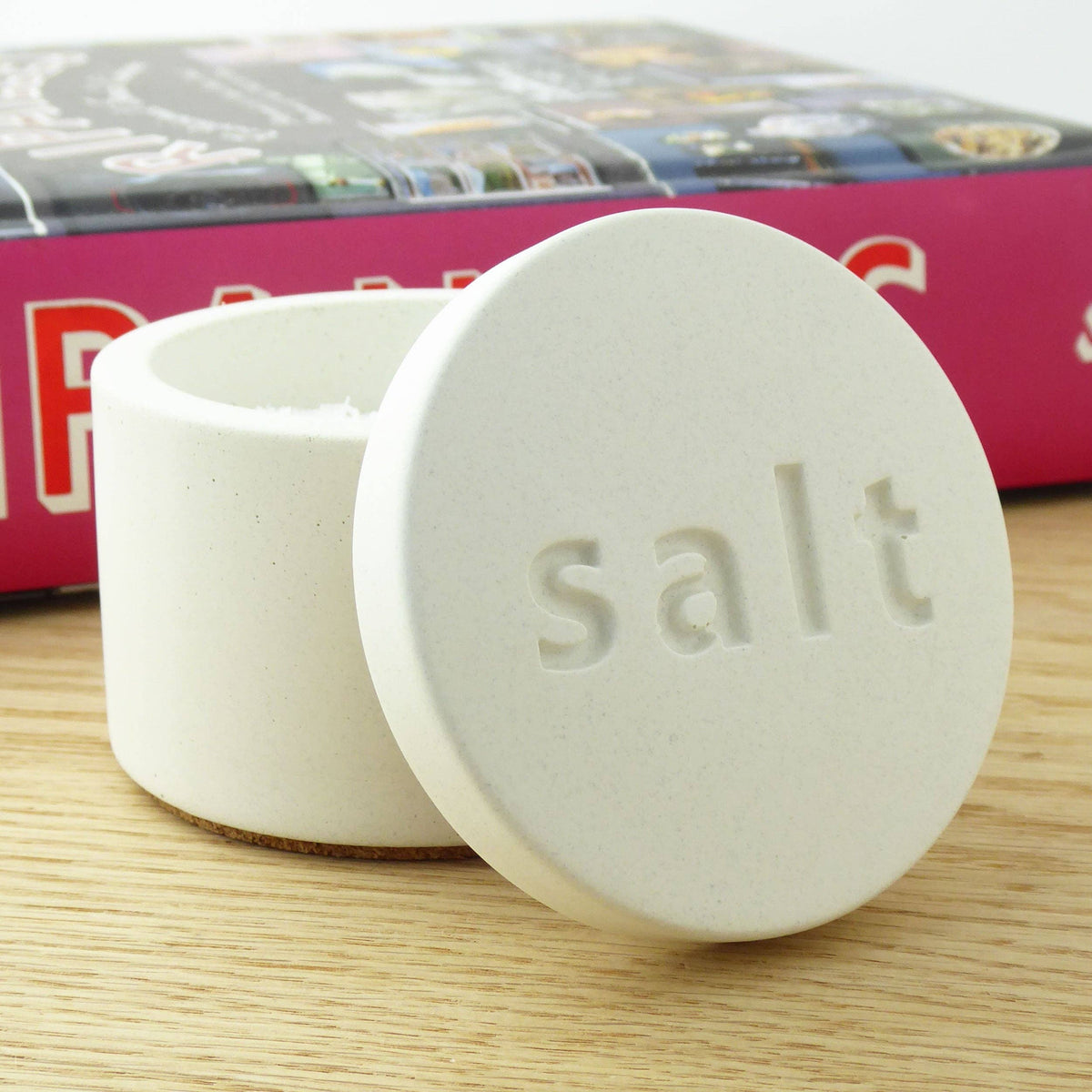 Concrete salt pot with engraved lid - natural grey or white
