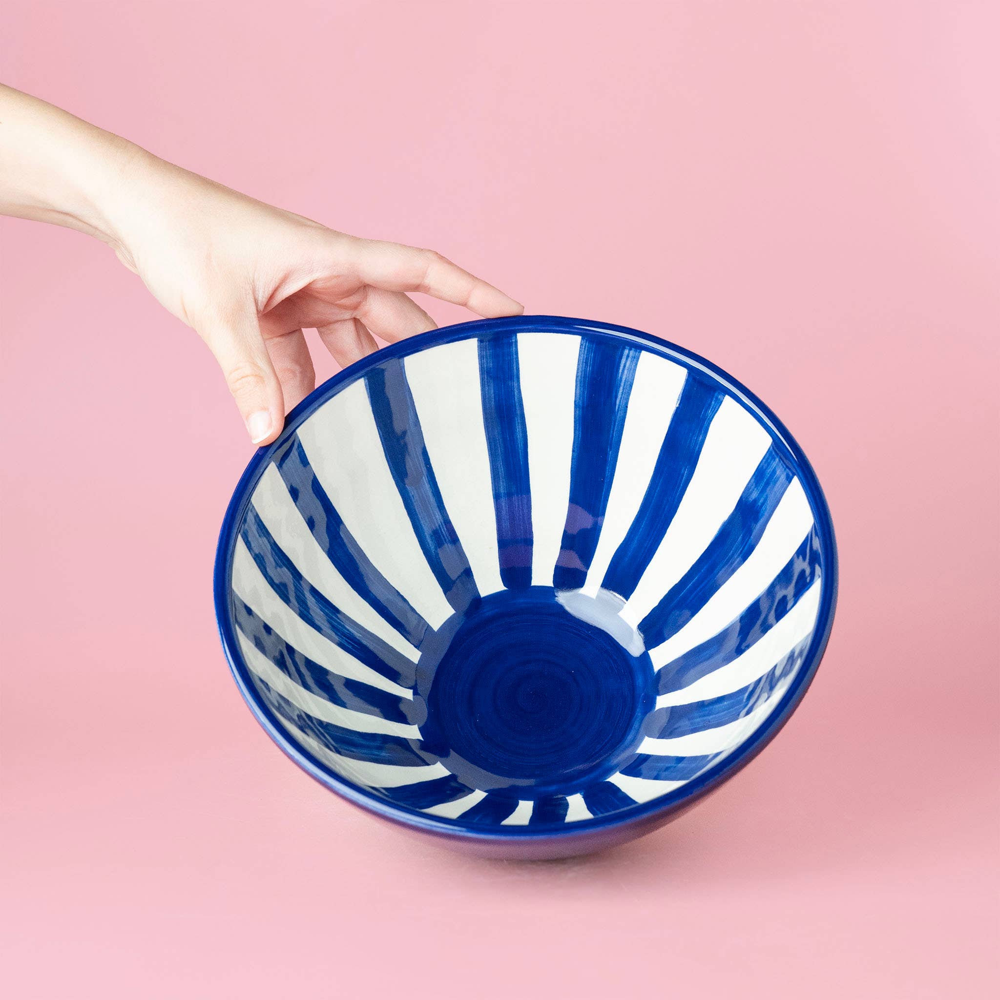 Artisanal Ceramic Serving Bowl – Blue & White / Costa Azul