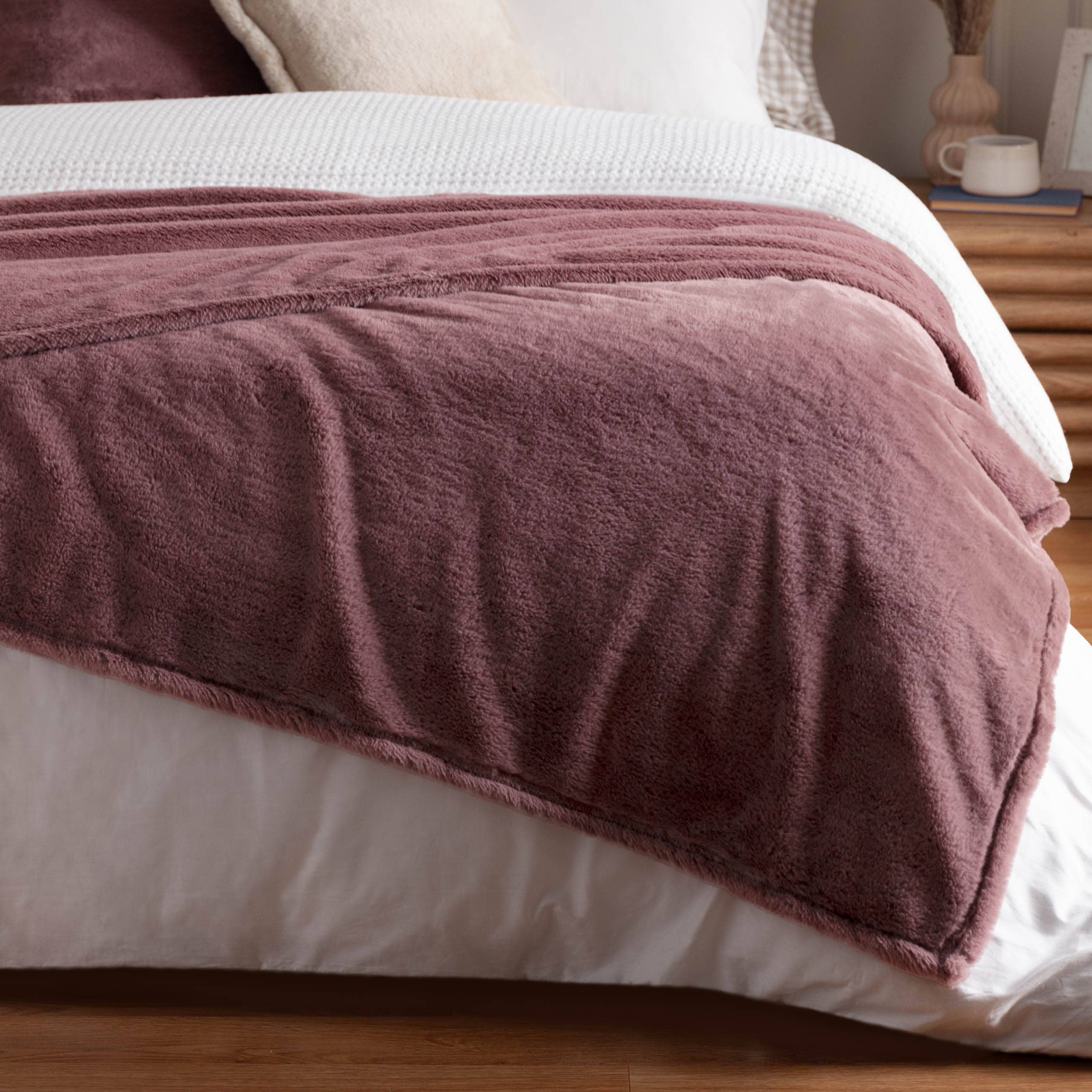 Kallu Double-Sided Faux-Fur Throw Mulberry