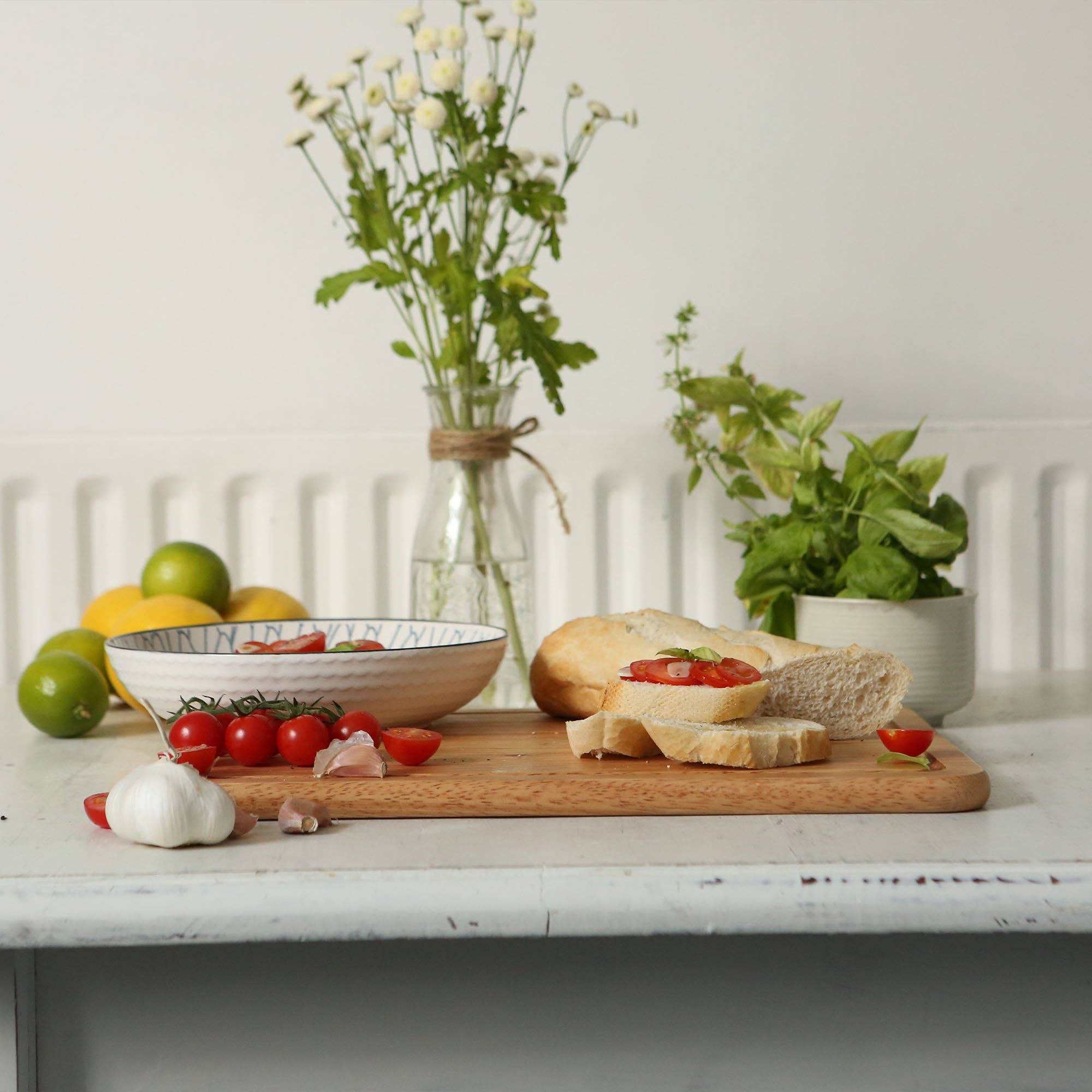 40cm x 30cm Rectangular Wooden Chopping Board - By Argon Tab