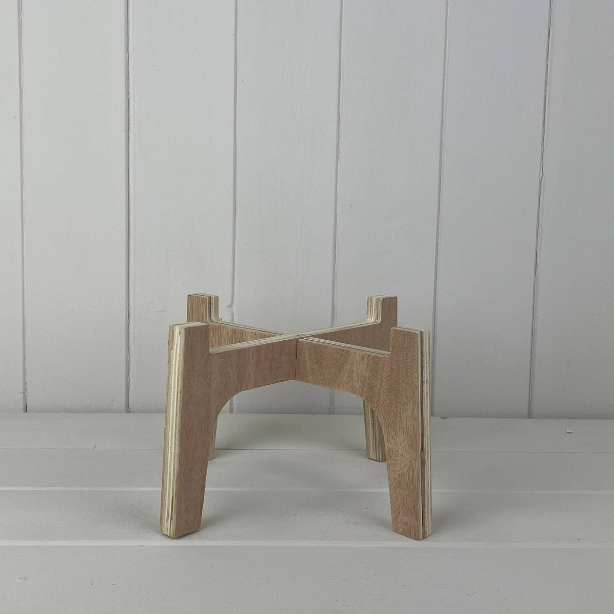 Natural Slot-Together Plant Stand For 16cm Pot
