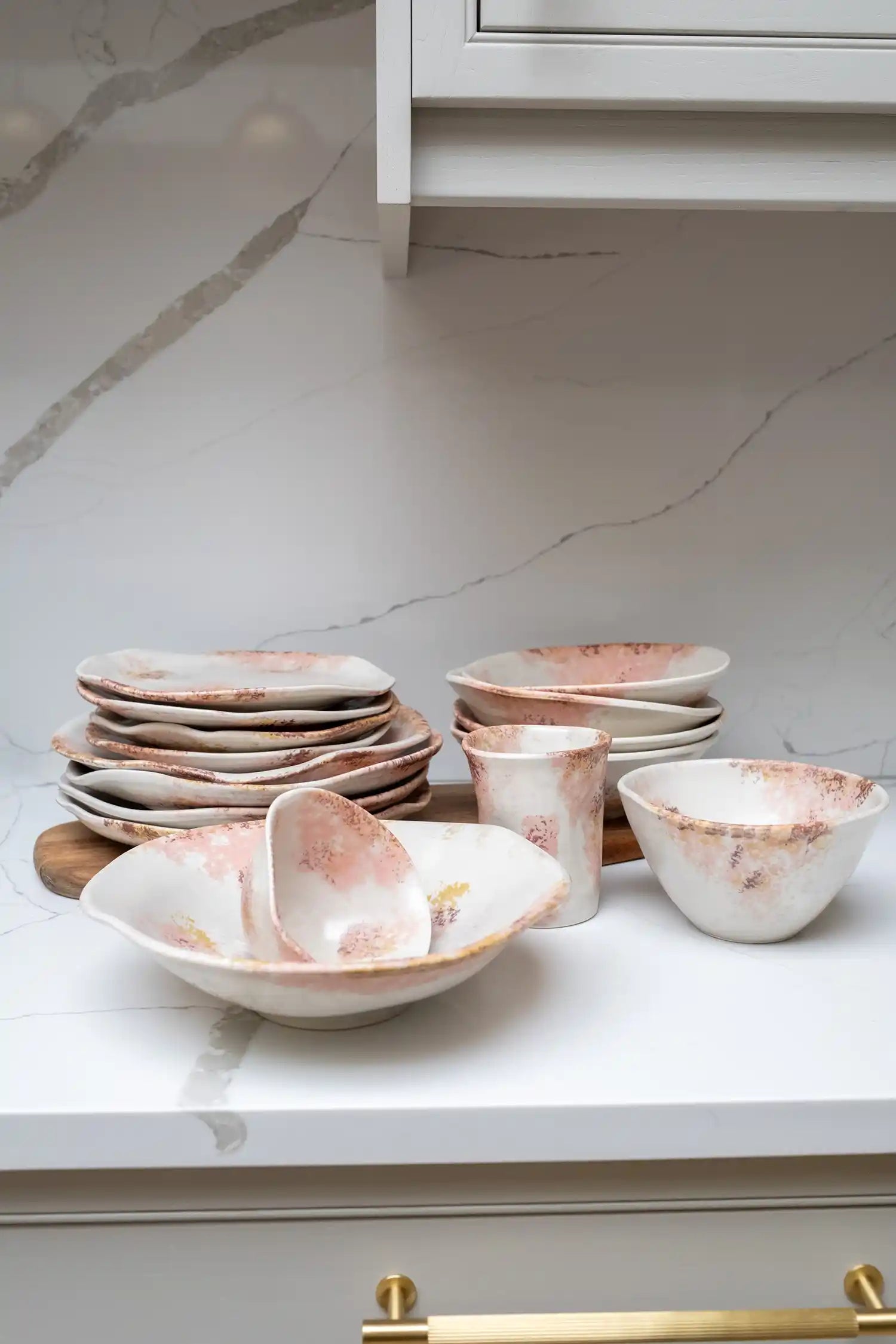 Wide Bowl Marble Rose