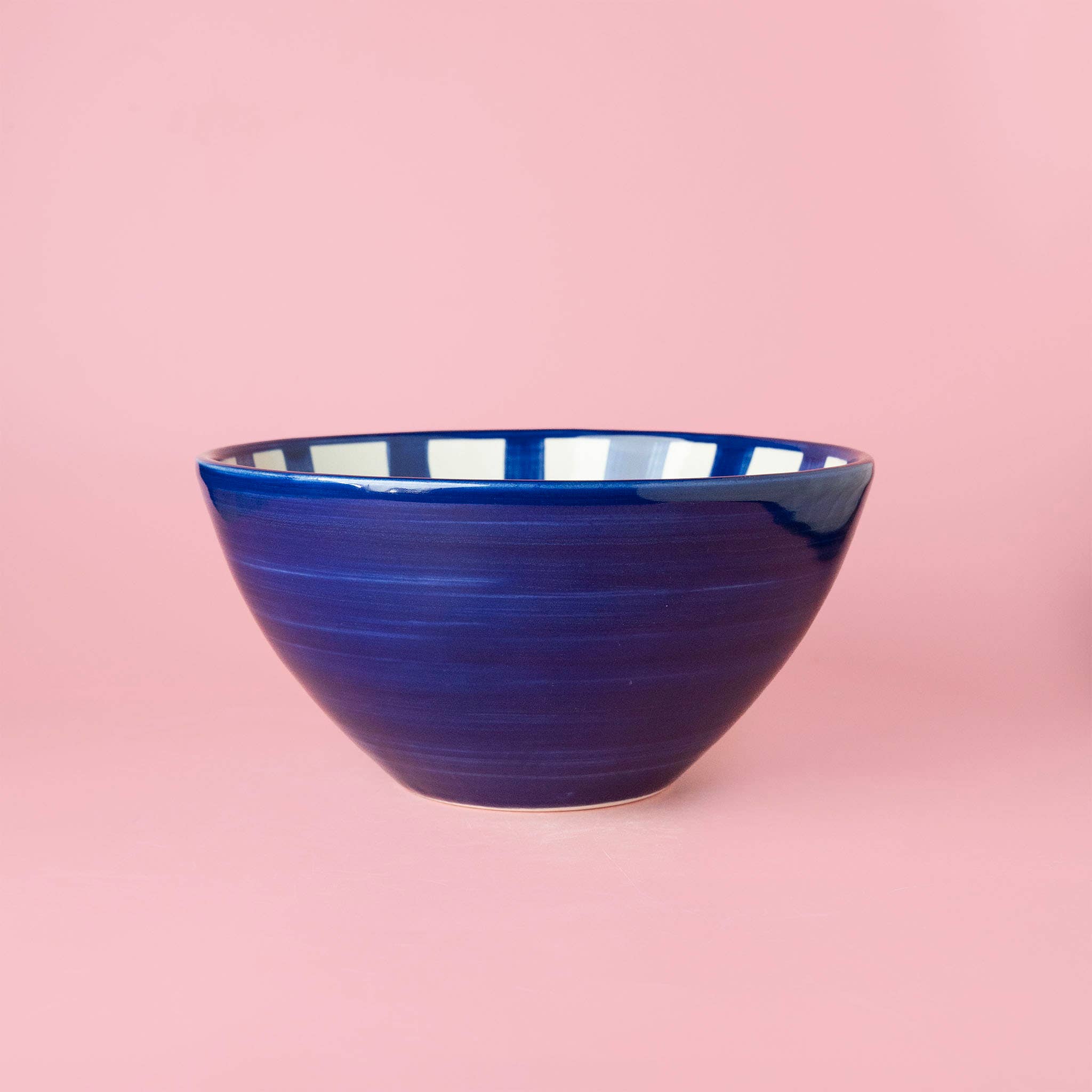 Artisanal Ceramic Serving Bowl – Blue & White / Costa Azul
