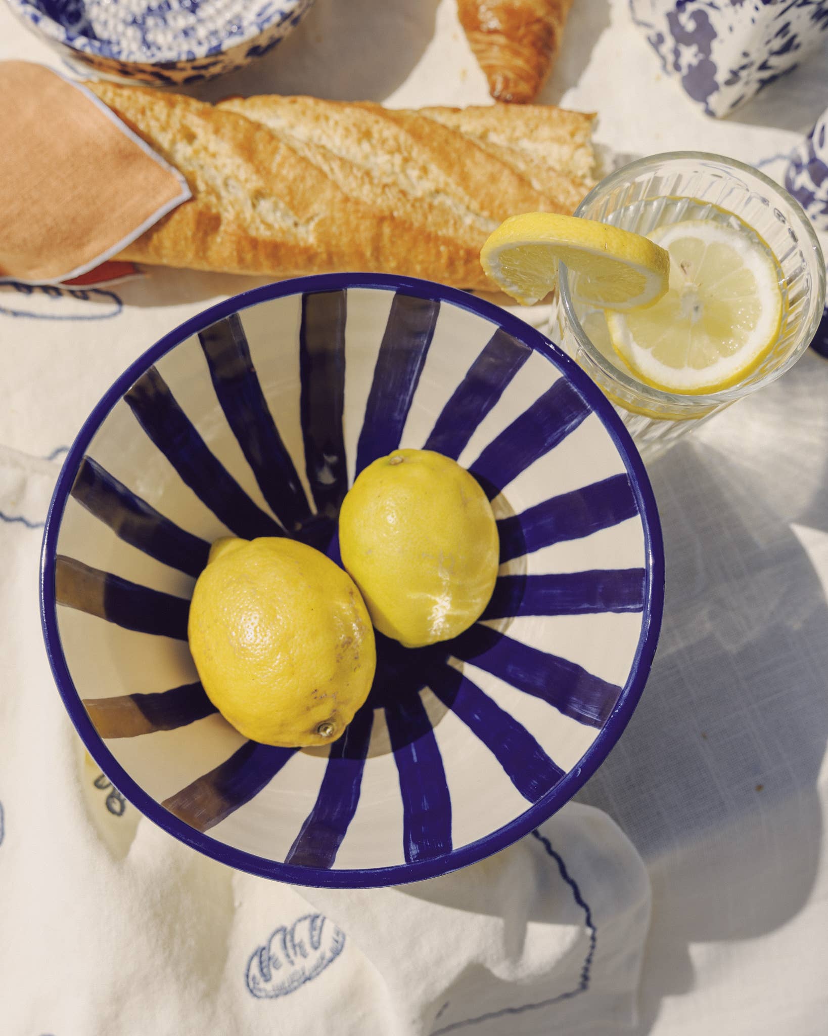 Artisanal Ceramic Serving Bowl – Blue & White / Costa Azul